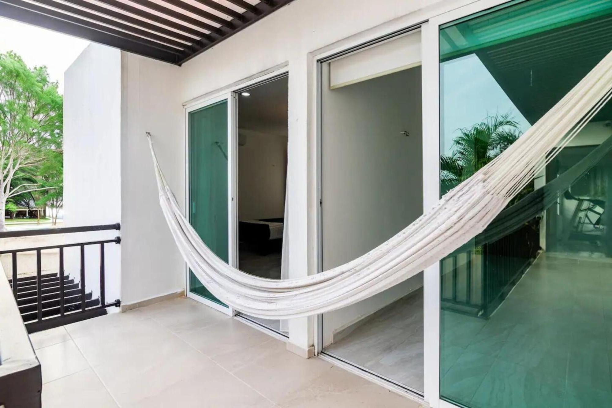 Villa Moderna Con Alberca, Gimnasio Y Cochera Merida Bagian luar foto